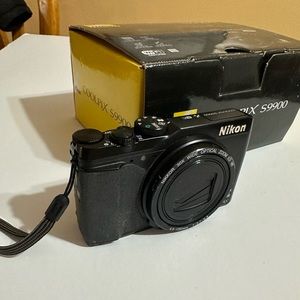 Nikon CoolPix S9900